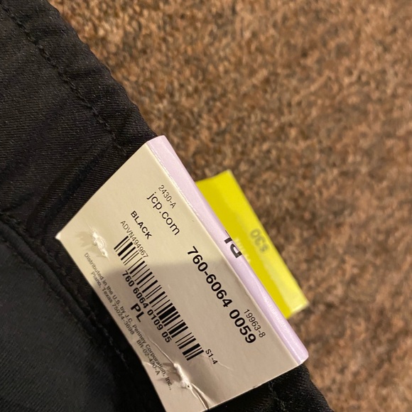 NWT Made for Life Black womens  Golf/Tennis Skirt w/Shorts, Sz PL (Petite large) - Picture 4 of 5